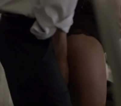 Kathleen Robertson (Boss)