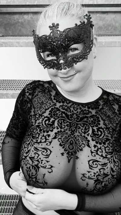 I hope you don’t mind a mombod with curves