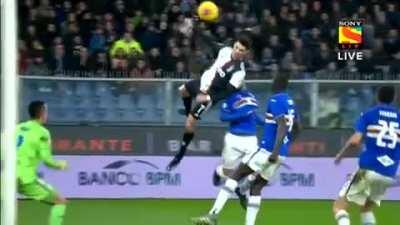 Cristiano Ronaldo casually leaps off of one leg, reaching heights up to 2.56 Meters