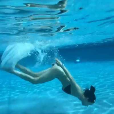 Kwon Eunbi godly jiggles💦🔥🥵