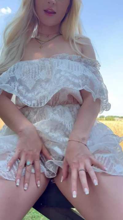 Inviting you to the countryside to cum water my flower ❁