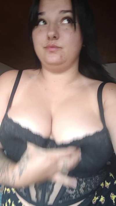 consider dating a slutty emo girl because most of them have big tits and a wild personality