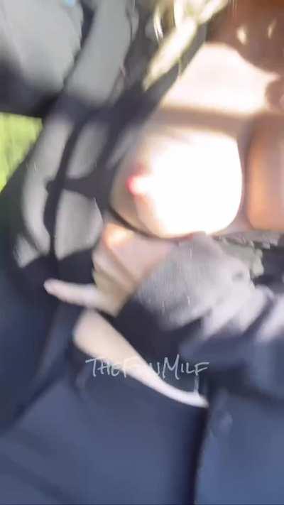 On my way to my first date with a redditor! [GIF]