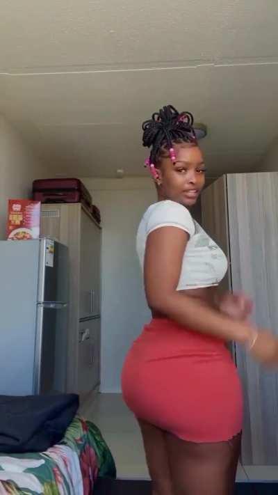 Kgauhelo Hlononofatso (@hlononofatso_)