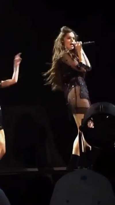 Hailee Steinfeld Shaking That Ass😍