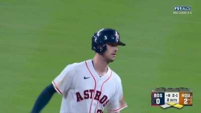 [Highlight] [Highlight] Kyle Tucker hits a 3-run homer to make it 5-0 for the Astros in the 8th!