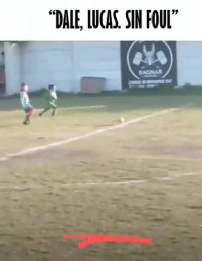 Era sin foul Lucas 🤦