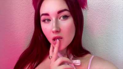 Are owner wanna cover my cute kitty face? :3