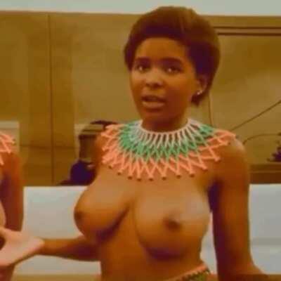 She explains with her hands and fat africantits