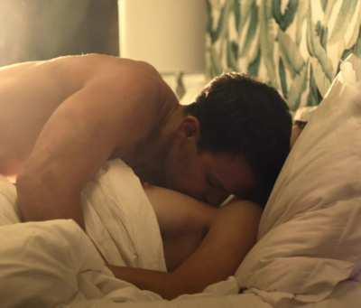 Those tits (The White lotus Episode 2, cropped)