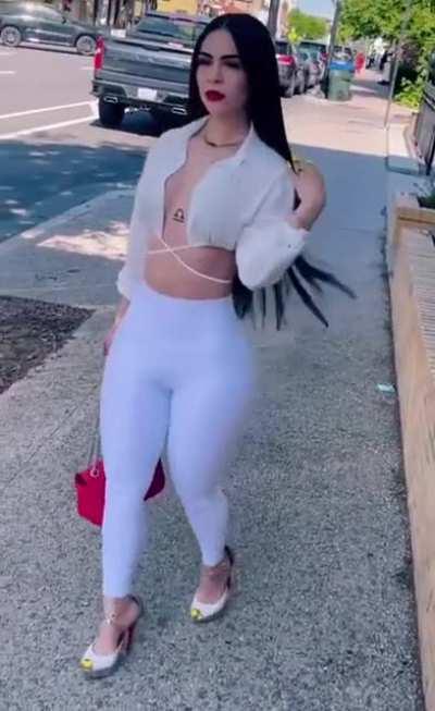 Buen lunes, mujitrapos.