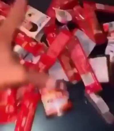 CANT forget YOUR CHOCOLATE 🍫🍫🍫🍫🍫💝