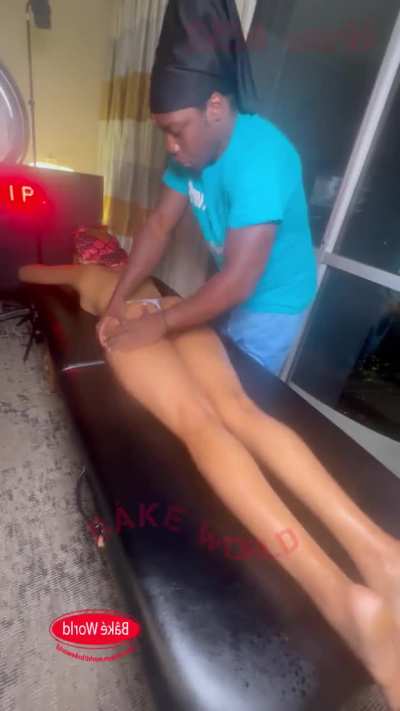 She luv a bake world massage in the sky