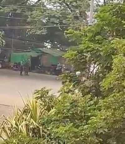Brutal force used by police. Live rounds used to break up protestors. One confirmed dead. Happened in Mandalay, Myanmar. Protests rages on against the coup.