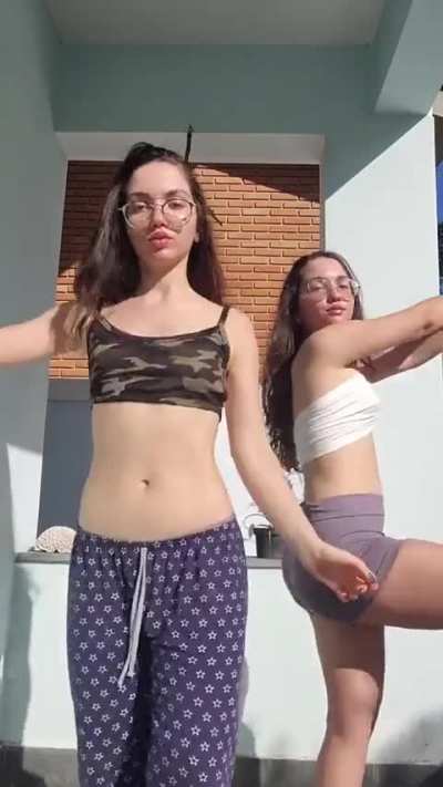 Maria Twins.