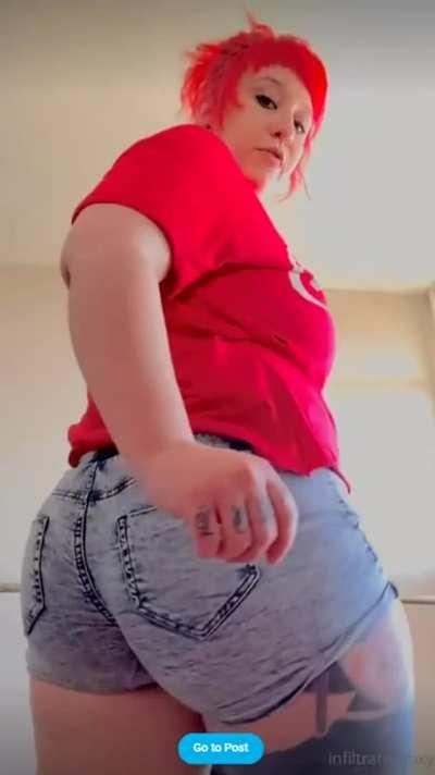 Proxy Paige ass clapping