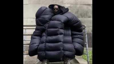 Here are a few bossfights for all my glory knights out there who may be able to defeat them or are they too big? Let’s see