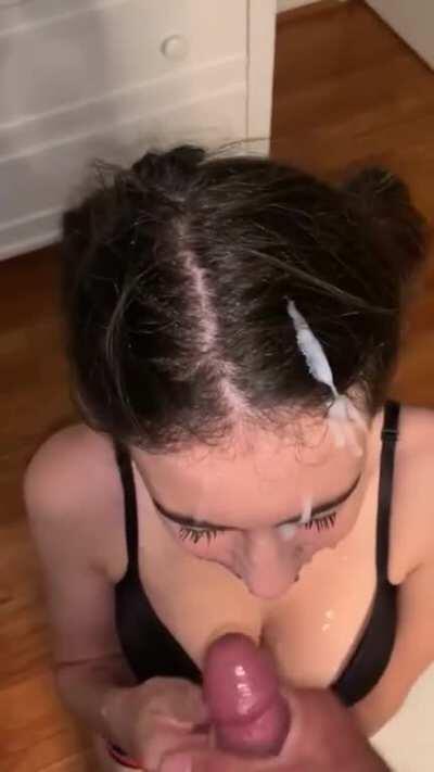 Once again, here’s cum on my face 🥰