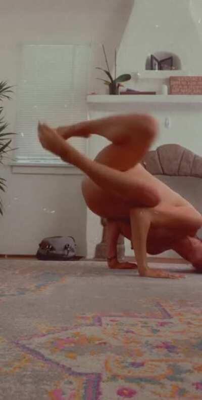 When you finally get that arm balance down ✨