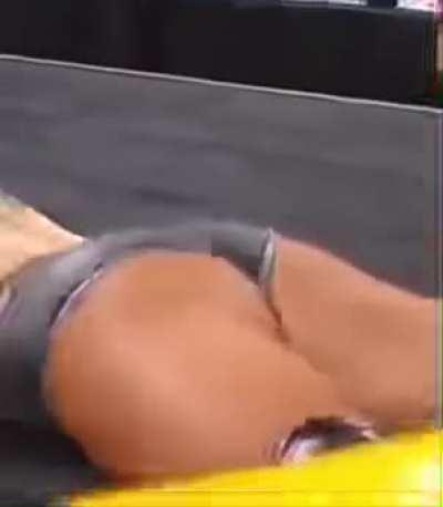 Impressive Ass Jiggle