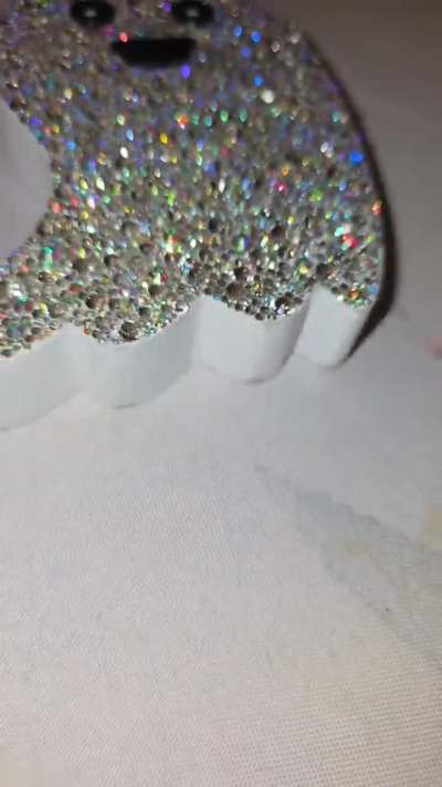 My glittering ghost is complete! 👻💎