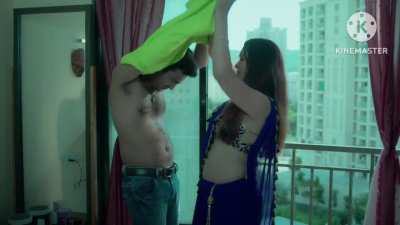 Meera Sarang hot scene in Gemadpanthi webseries (Milf, hot saree)