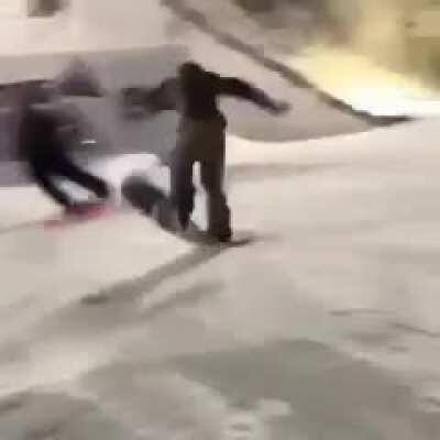 Amazing snowboarding skills!
