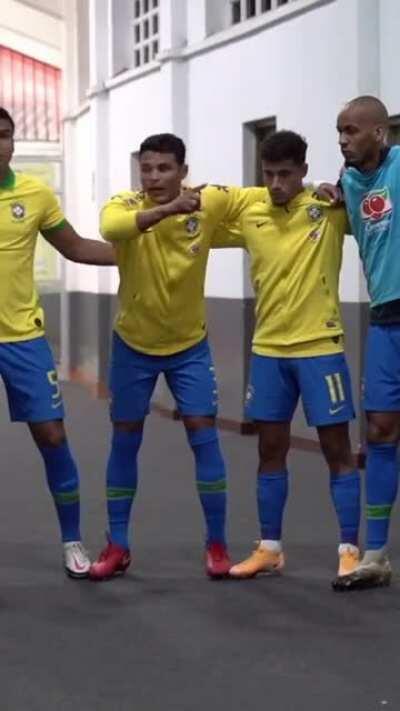 Thiago Silva with the NT.