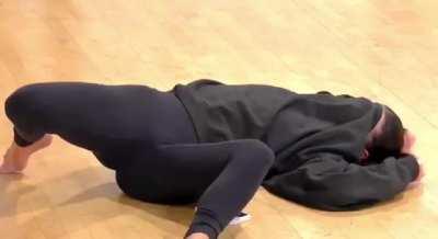 Charli in leggings is my fav😍