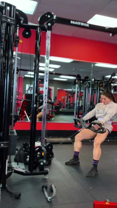 Carolyne Marquez ~ cable squats variation for your playlist