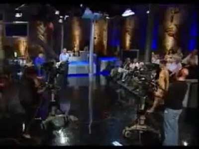 How to get an audience to pay attention to a CPR demonstration