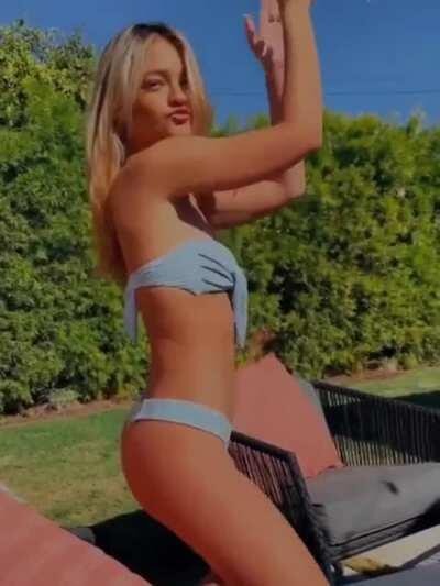 Cropped for a better view 🍑