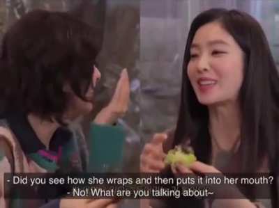 Seulgi & Irene eating