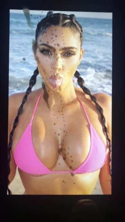 Kim Kardashian Cum Tribute