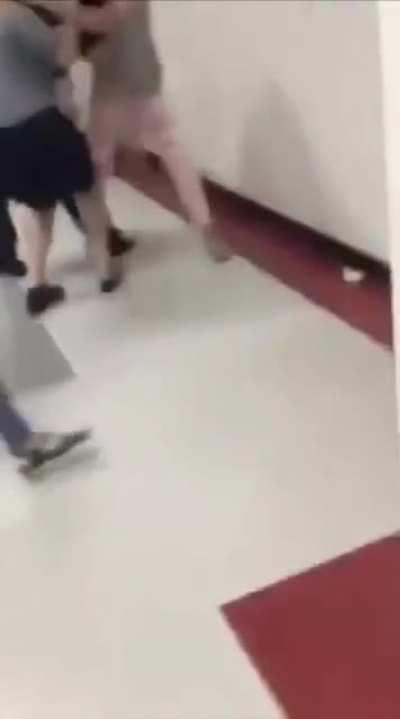 Smaller Girl Wins the fight against a bigger opponent