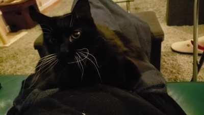 If you aren't giving the show proper appreciation, Nyx will bring em up close for the finale