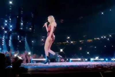 She looked so good while preforming this