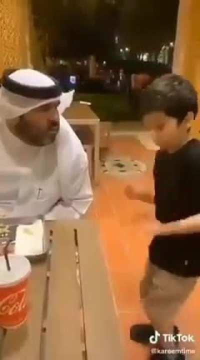 Sınavdan sonra Tıp okuyabilmek için katarlı sahibini eglendirmeye çalışan Türko