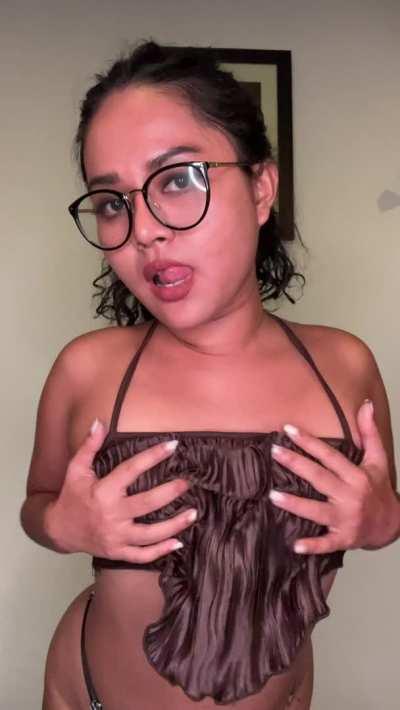 Im a phone with an empty battery and youre the charger so put it all the way in🥵[STBA]