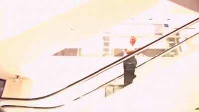 She is Going To The Maaall