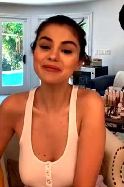 Selena Gomez braless