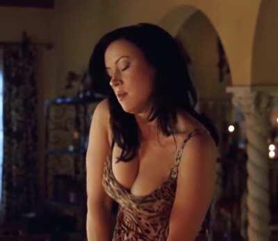 Jennifer Tilly