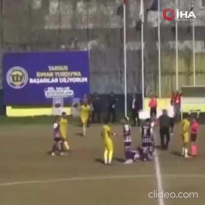 Attempting to deceive the referee