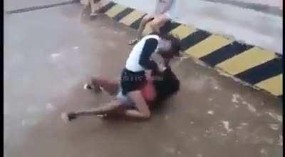 Bully Got Beat Up Badly in One Sided Girl Fight