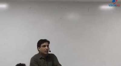 Another one from Vision ISIS coaching. Ye IAS padha rahe hai ya Special Kaum walo ka propaganda faila rahe hai