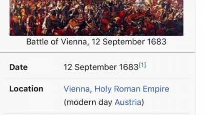 Le giant onion hat has arrived