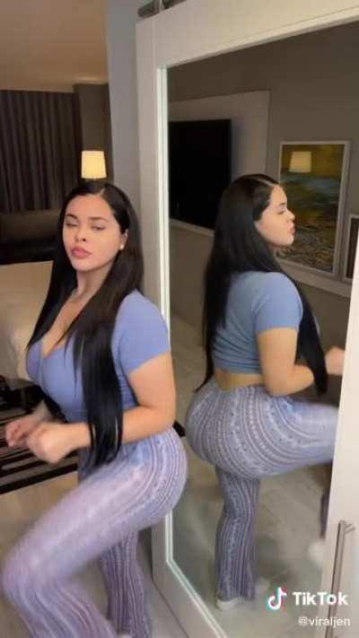 ass jiggle on loop