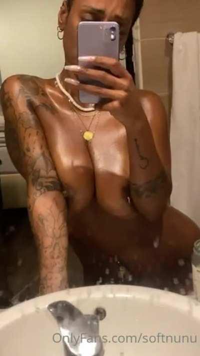 Seit ehrlich die Titten von Nura? 1-10?