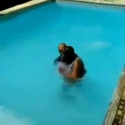 eu não posso nem relaxar