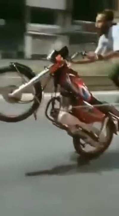 Willy floppy di flop